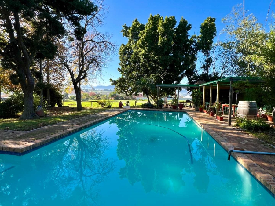 10 Bedroom Property for Sale in Koelenhof Western Cape